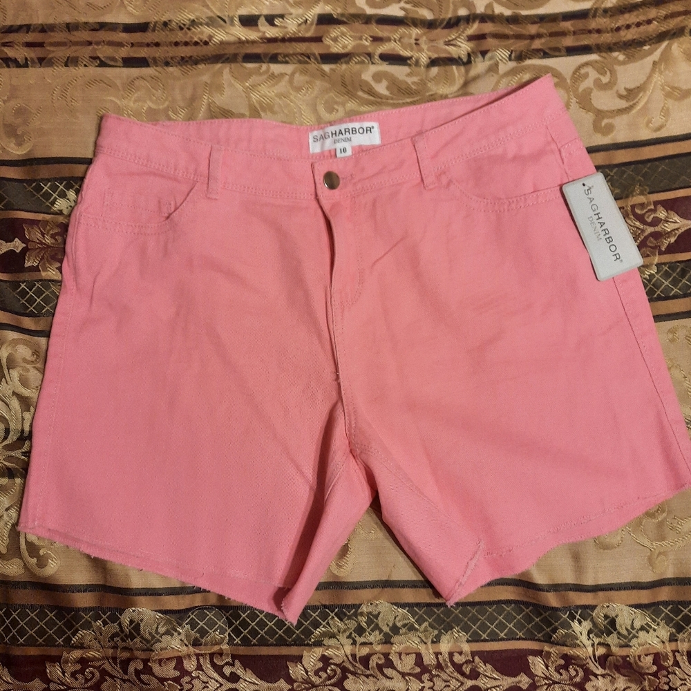 Pink shorts